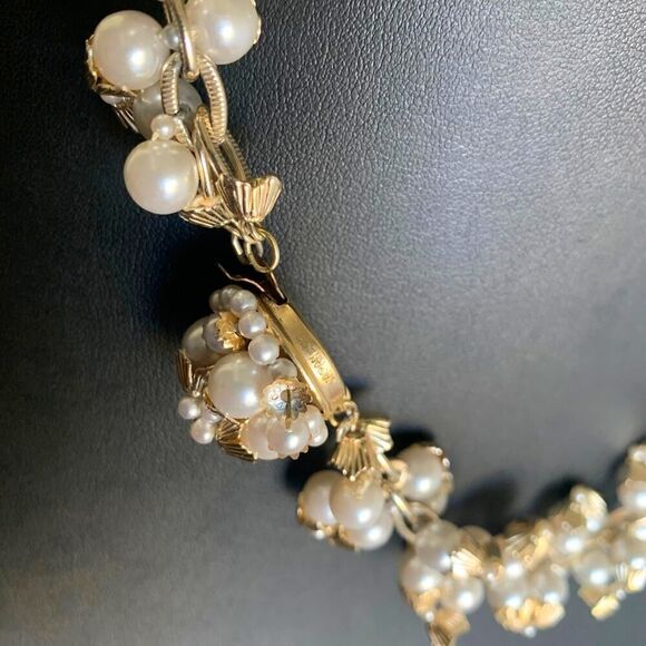 JAPAN White Pearl Necklace, in Silver tone, Stamped, Vintage - Picture 3 of 5